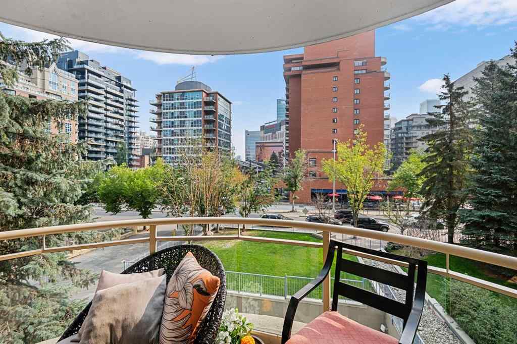 MLS® A2253875 - Unit #303 804 3 Avenue SW in Eau Claire Calgary, Residential