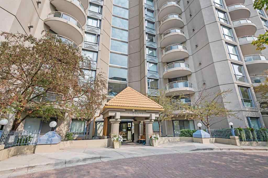 MLS® A2253875 - Unit #303 804 3 Avenue SW in Eau Claire Calgary, Residential