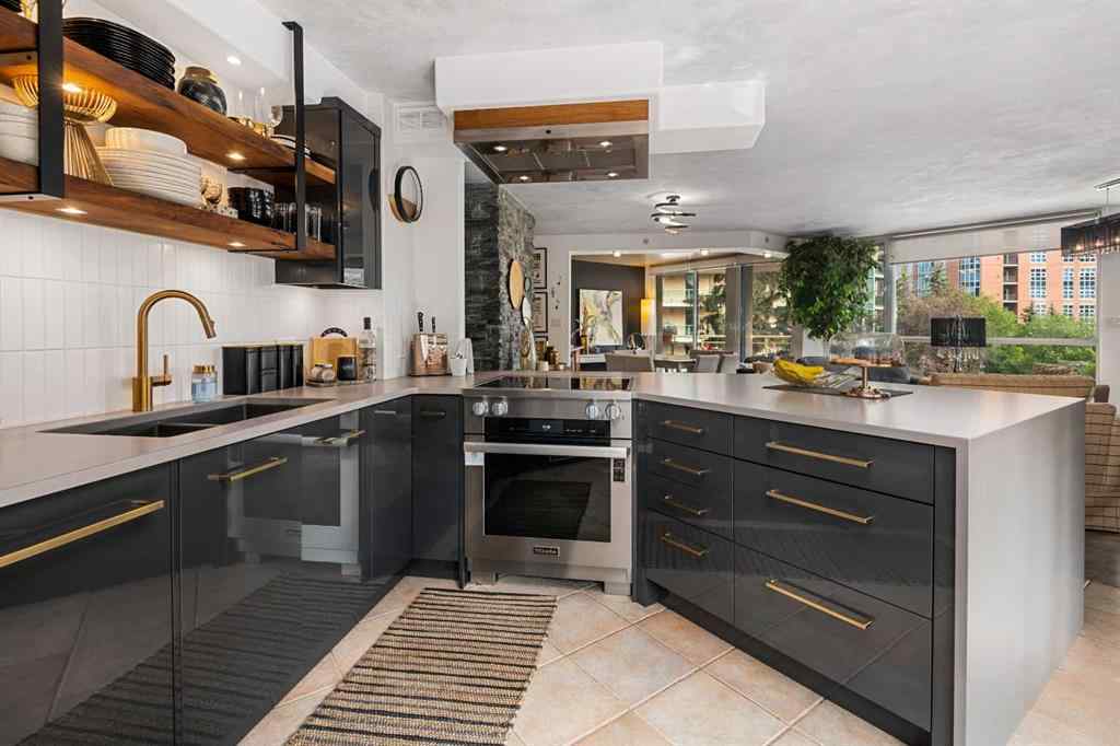 MLS® A2253875 - Unit #303 804 3 Avenue SW in Eau Claire Calgary, Residential