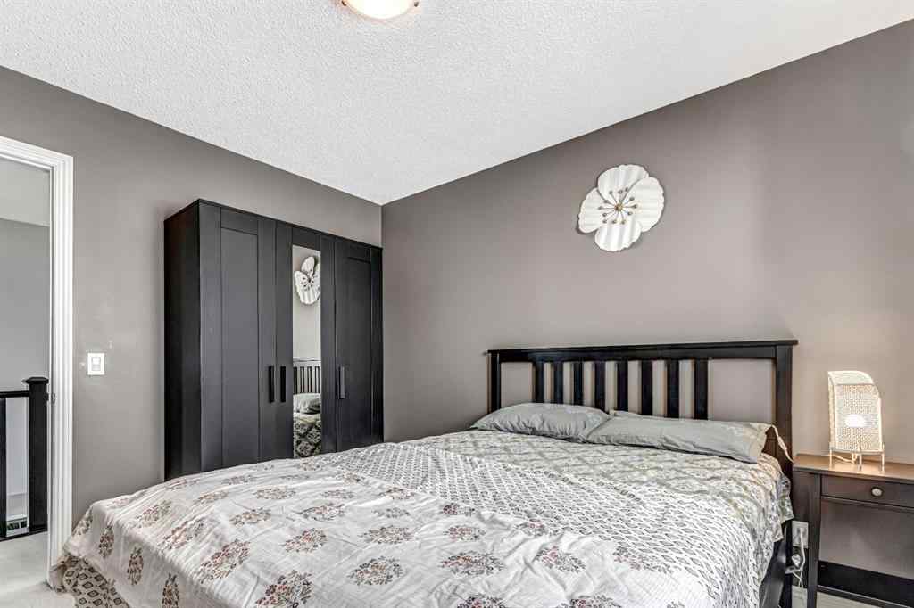 MLS® A2253876 - 284 Kincora Heights NW in Kincora Calgary, Residential