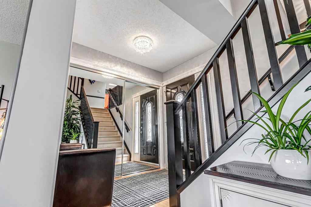 MLS® A2253876 - 284 Kincora Heights NW in Kincora Calgary, Residential