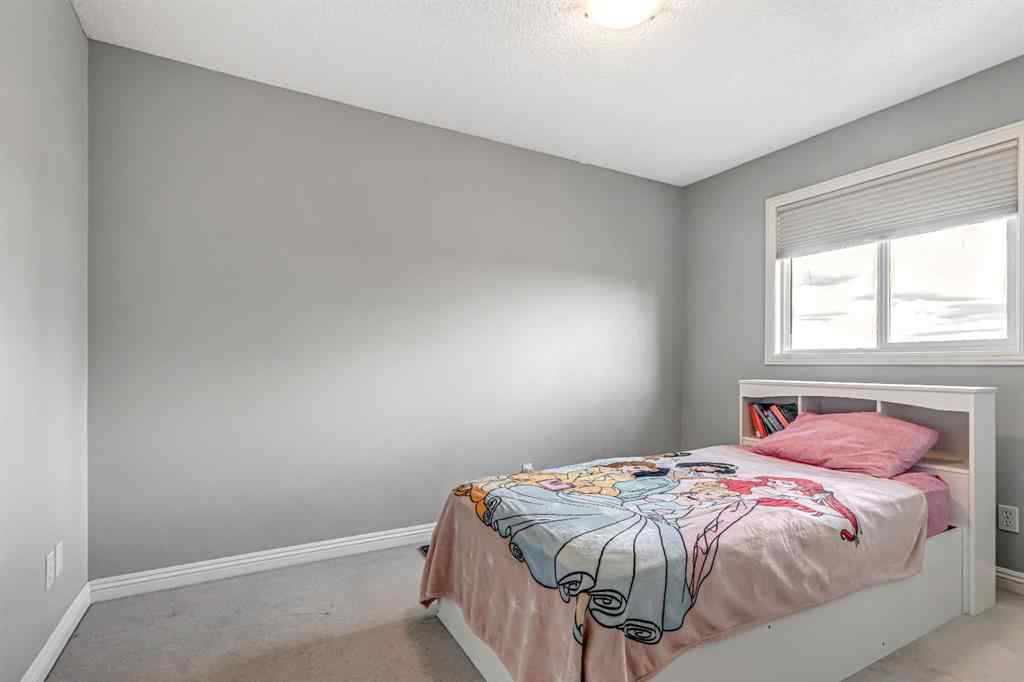 MLS® A2253876 - 284 Kincora Heights NW in Kincora Calgary, Residential