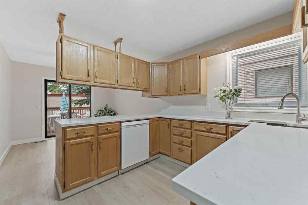 MLS® A2253877 - 22 Sandarac Circle NW in Sandstone Valley Calgary, Residential