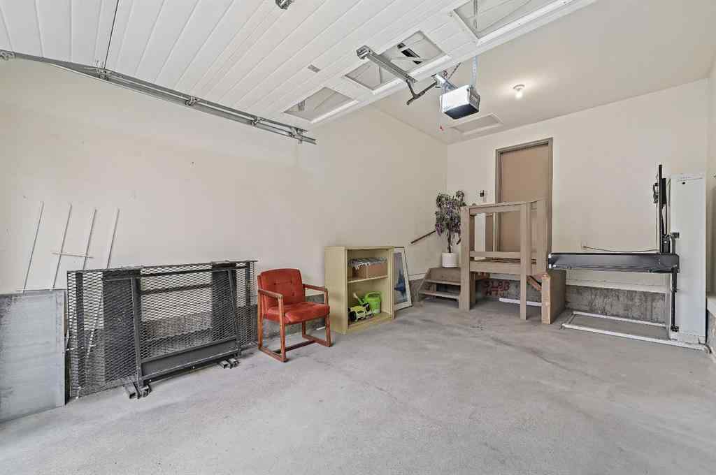 MLS® A2253877 - 22 Sandarac Circle NW in Sandstone Valley Calgary, Residential