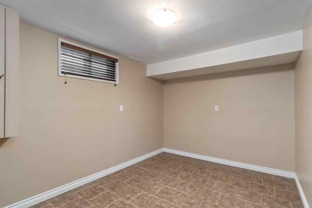 MLS® A2253880 - 109 Rosslyn Street  in Thickwood Fort McMurray, Residential