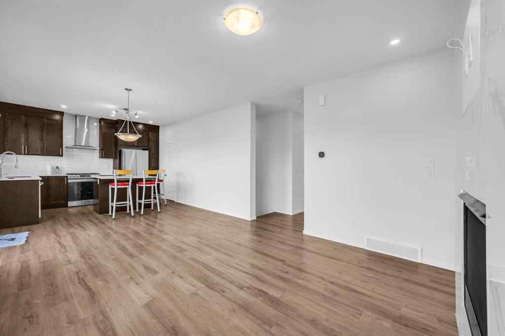 MLS® A2253883 - 641 Southwinds Close SW in Southwinds Airdrie, Residential