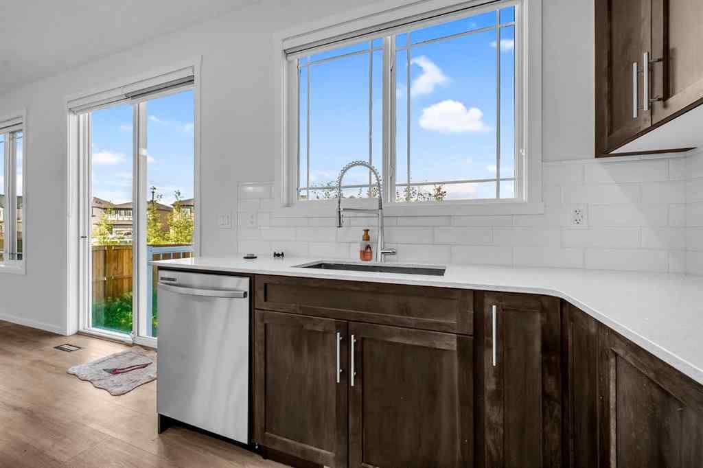 MLS® A2253883 - 641 Southwinds Close SW in Southwinds Airdrie, Residential
