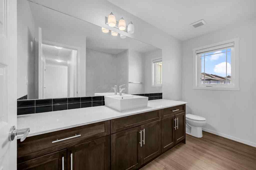 MLS® A2253883 - 641 Southwinds Close SW in Southwinds Airdrie, Residential
