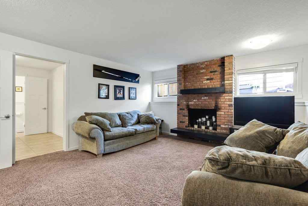 MLS® A2253886 - 12 Suntree Lane  in NONE Okotoks, Residential