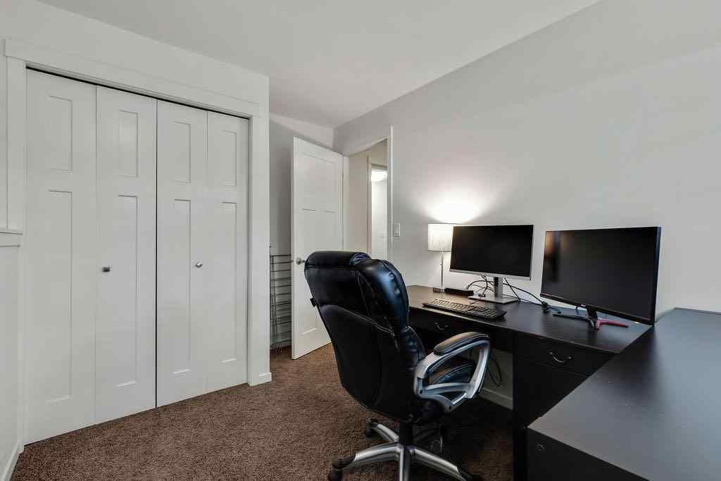 MLS® A2253886 - 12 Suntree Lane  in NONE Okotoks, Residential