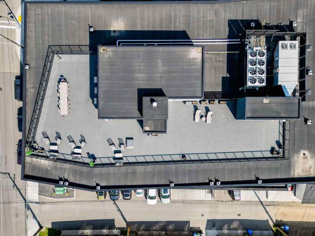 MLS® A2253889 - 4535 Bowness Road NW in Montgomery Calgary, Commercial