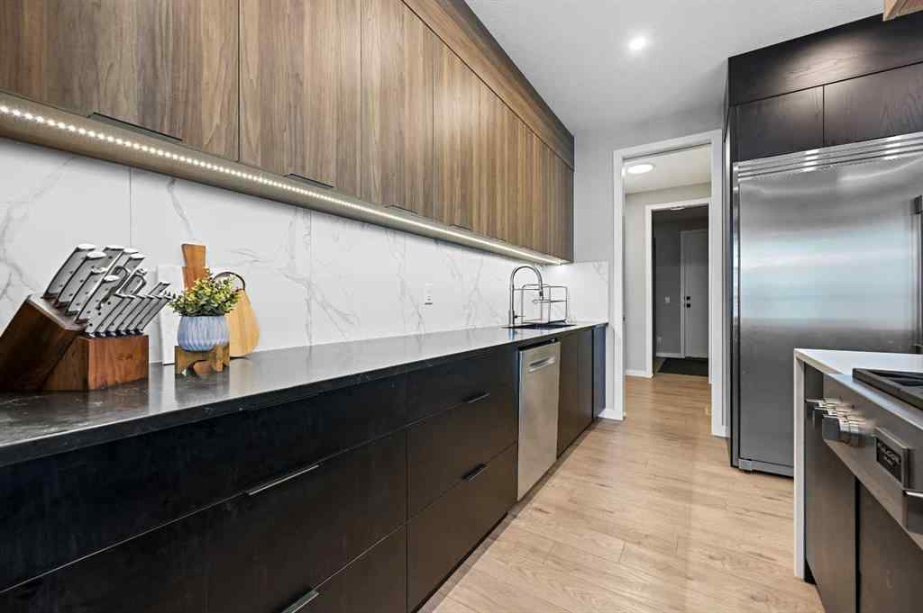 MLS® A2253893 - 905 Cranbrook Gardens SE in Cranston Calgary, Residential