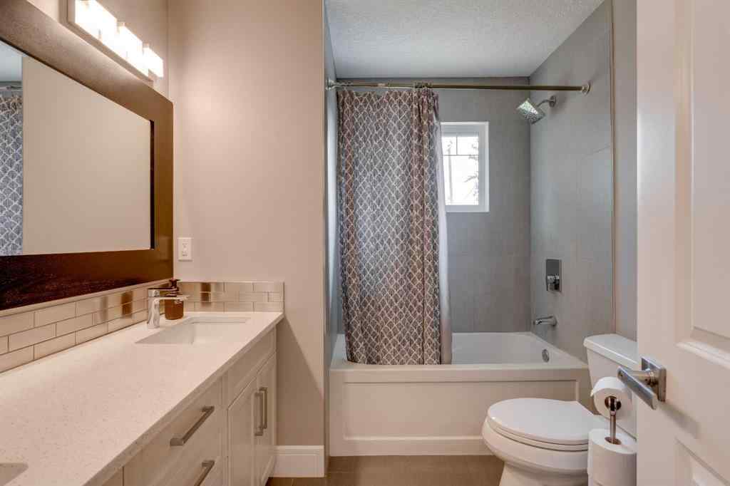 MLS® A2253904 - 2444 45 Street SE in Forest Lawn Calgary, Residential