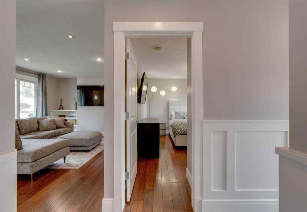 MLS® A2253904 - 2444 45 Street SE in Forest Lawn Calgary, Residential