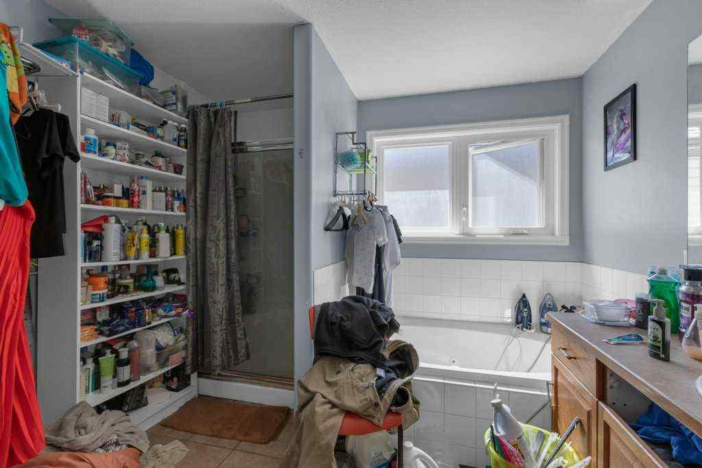 MLS® A2253905 - 442 Saddlecreek Way NE in Saddle Ridge Calgary, Residential