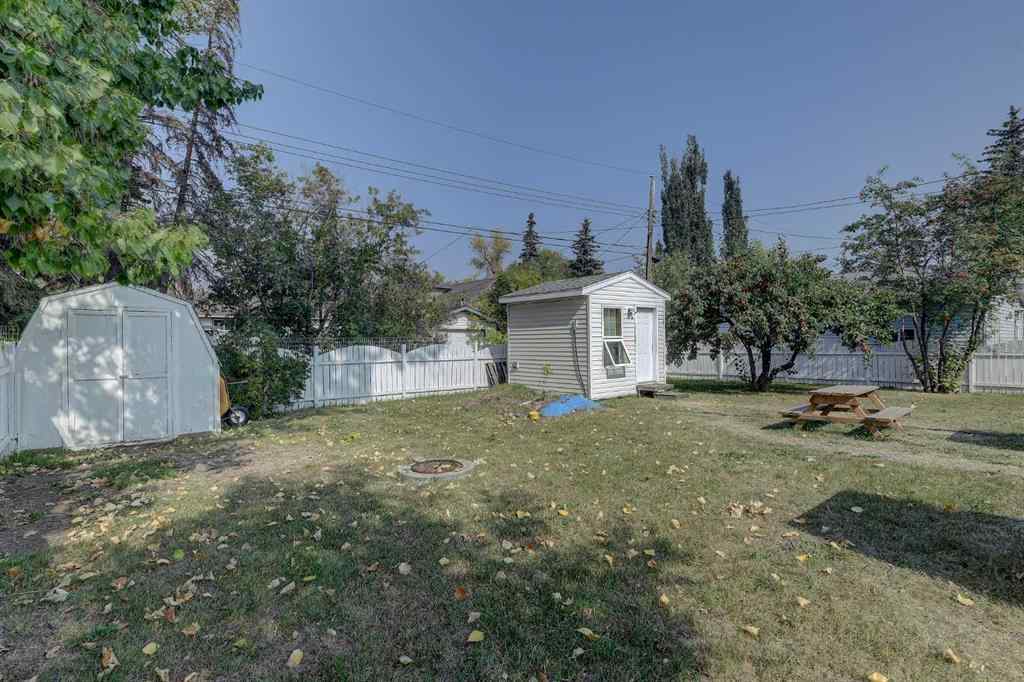 MLS® A2253906 - 10132 93 Avenue  in Swanavon Grande Prairie, Residential