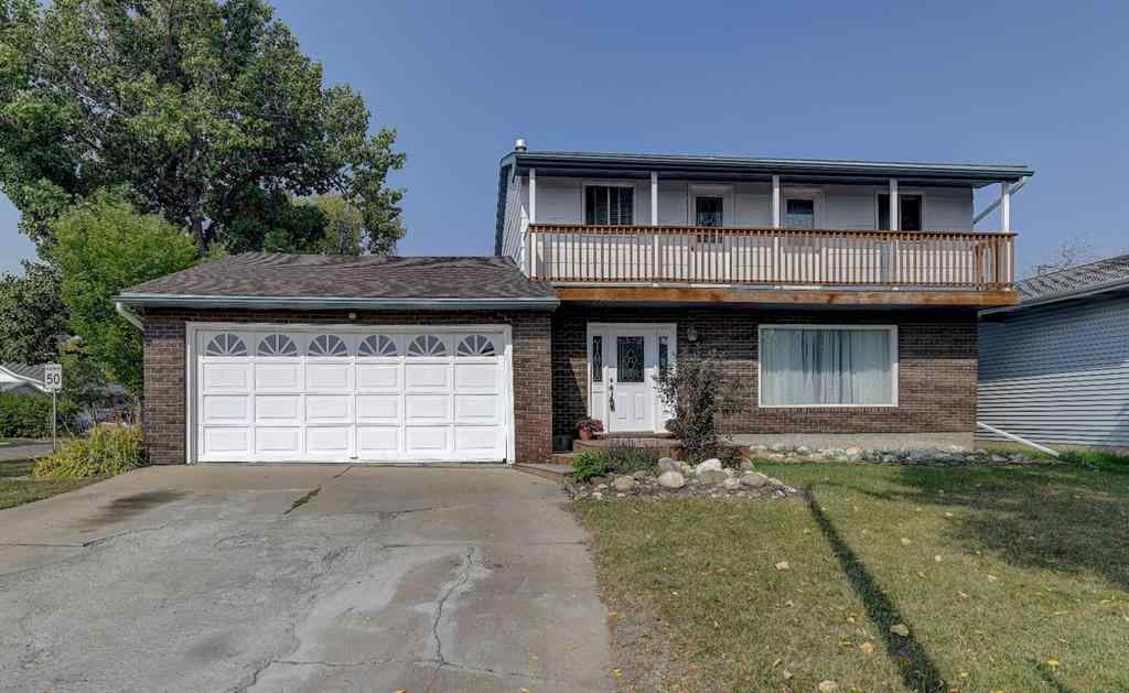 MLS® A2253906 - 10132 93 Avenue  in Swanavon Grande Prairie, Residential
