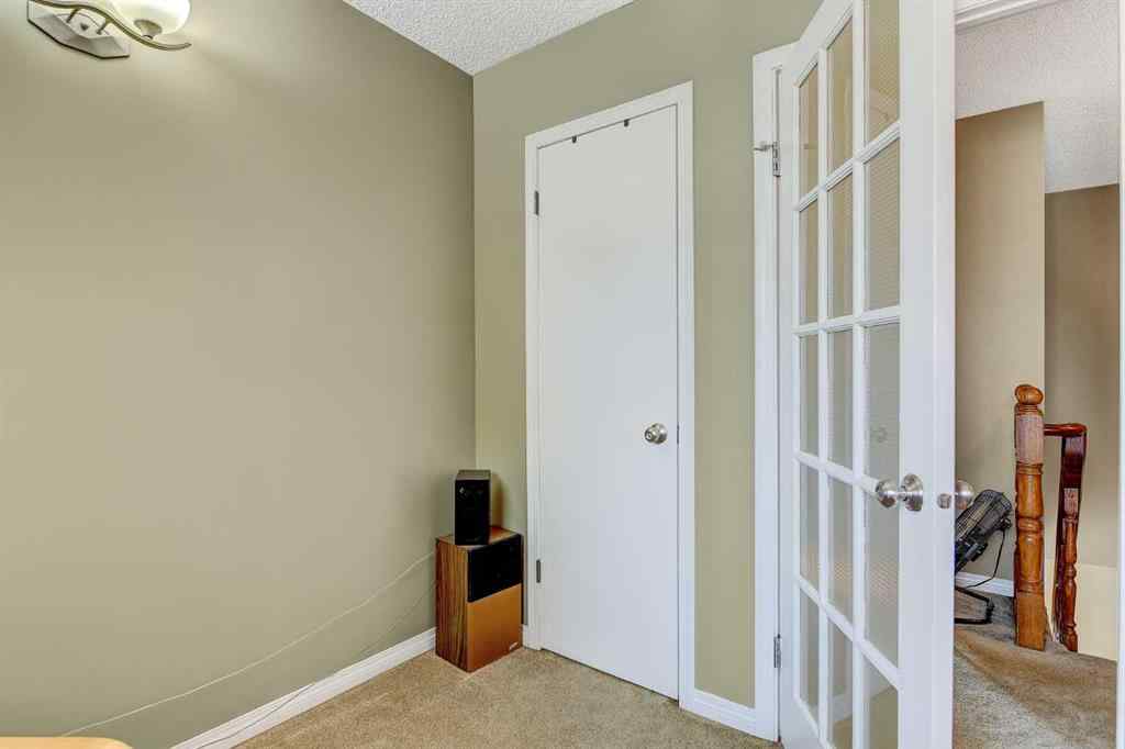 MLS® A2253906 - 10132 93 Avenue  in Swanavon Grande Prairie, Residential