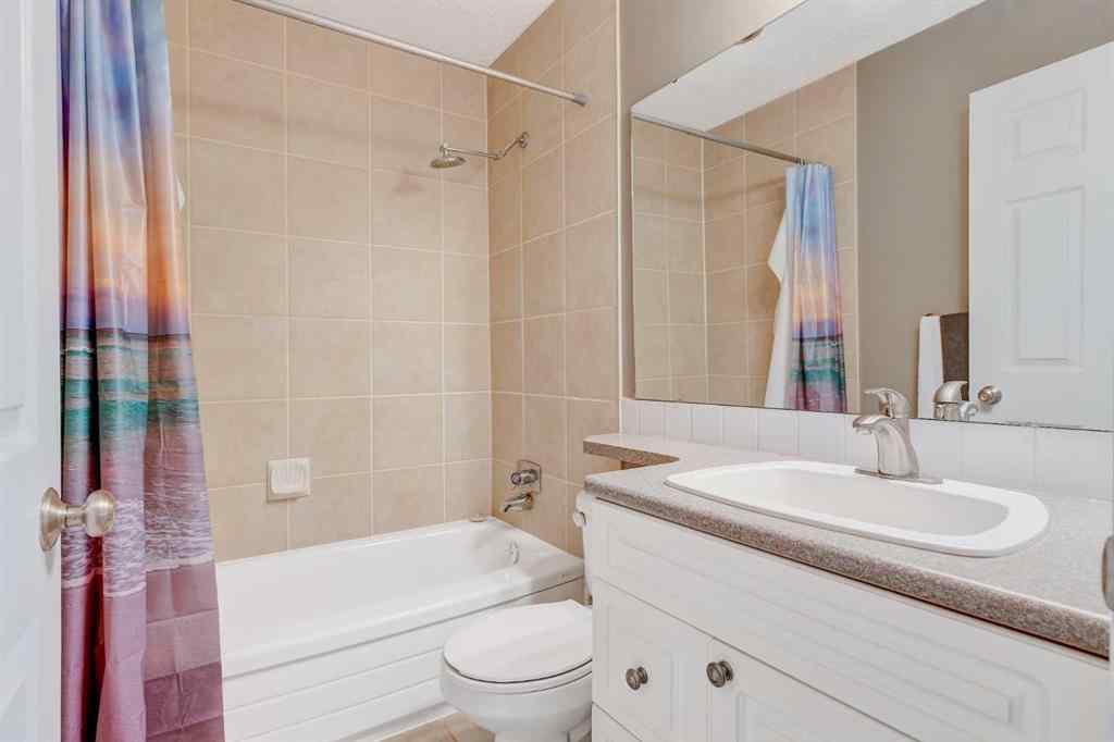 MLS® A2253906 - 10132 93 Avenue  in Swanavon Grande Prairie, Residential