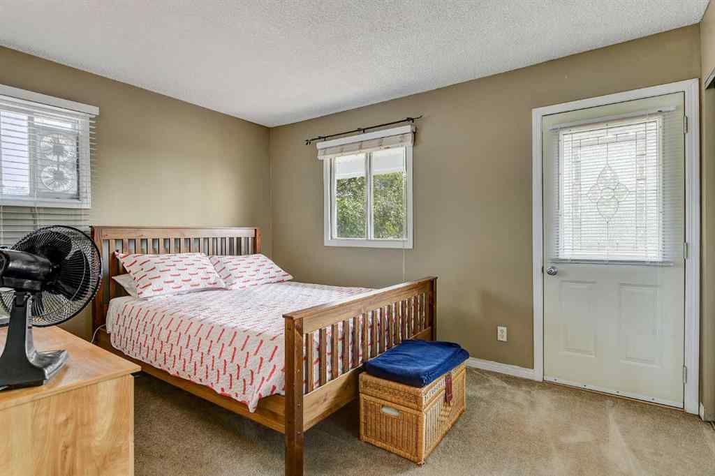 MLS® A2253906 - 10132 93 Avenue  in Swanavon Grande Prairie, Residential