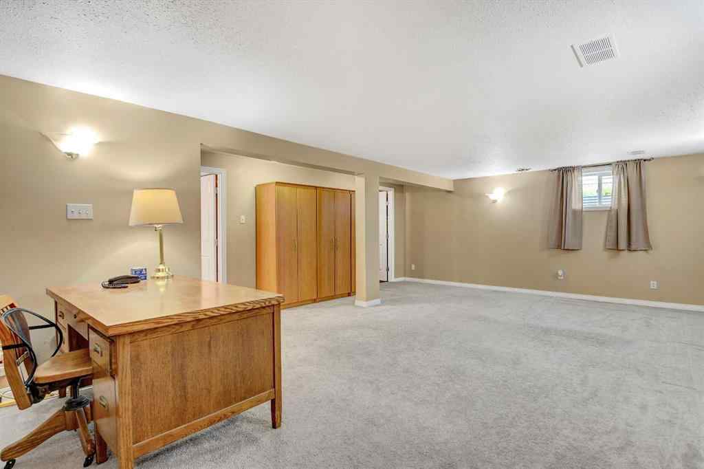 MLS® A2253906 - 10132 93 Avenue  in Swanavon Grande Prairie, Residential