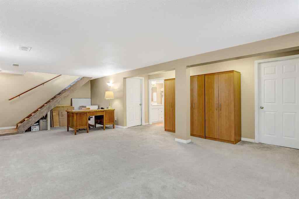 MLS® A2253906 - 10132 93 Avenue  in Swanavon Grande Prairie, Residential