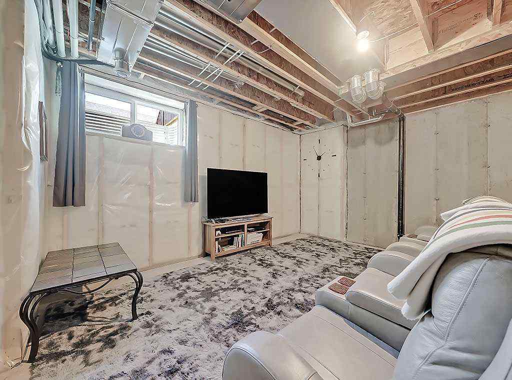 MLS® A2253910 - 67 Wolf Creek Drive SE in Wolf Willow Calgary, Residential