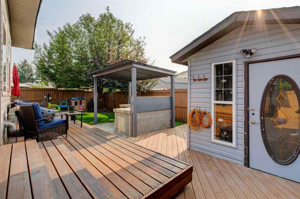 MLS® A2253912 - 51 Mckinley Place SE in McKenzie Lake Calgary, Residential