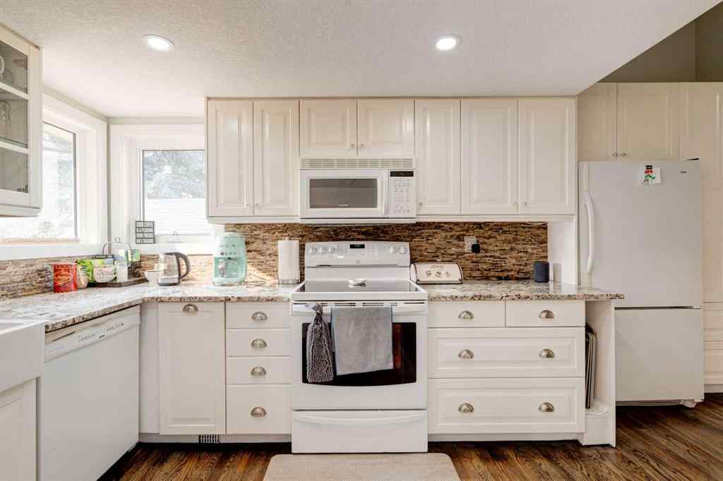 MLS® A2253912 - 51 Mckinley Place SE in McKenzie Lake Calgary, Residential