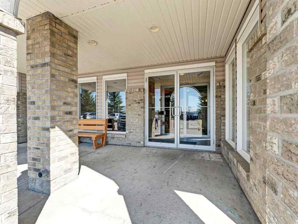 MLS® A2253913 - Unit #304 1648 Saamis Drive NW in Northwest Crescent Heights Medicine Hat, Residential