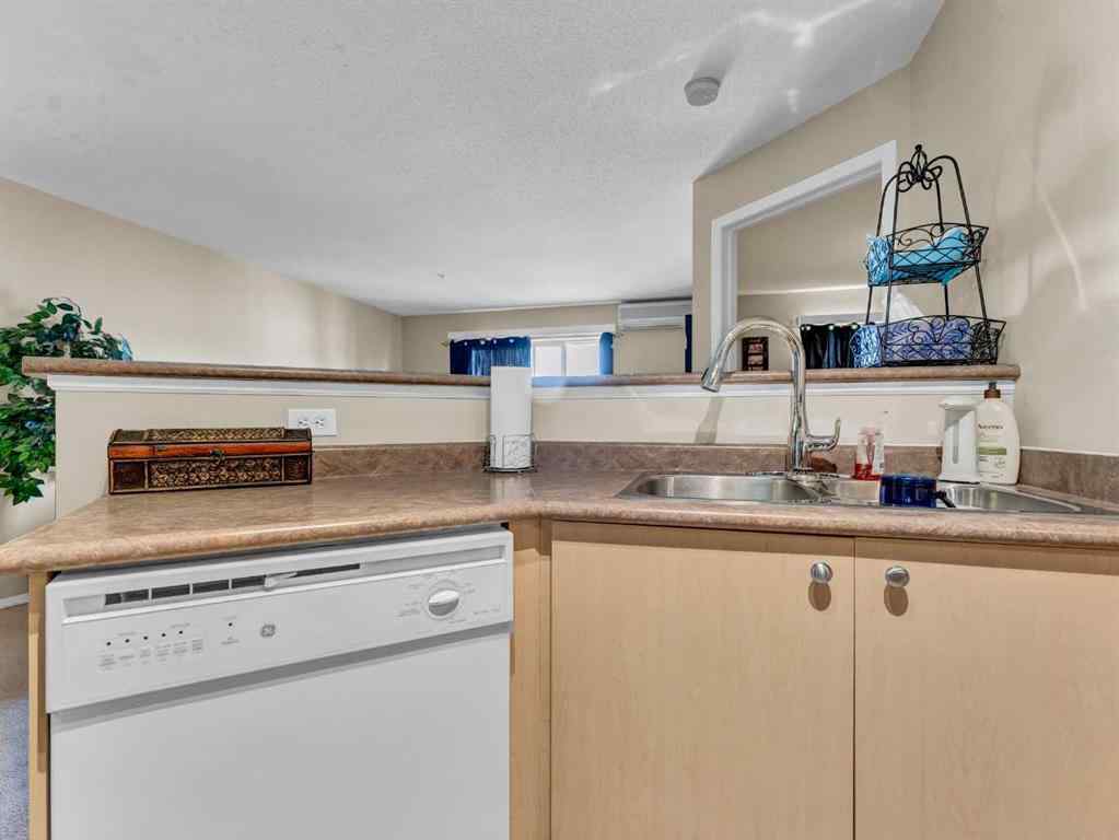 MLS® A2253913 - Unit #304 1648 Saamis Drive NW in Northwest Crescent Heights Medicine Hat, Residential