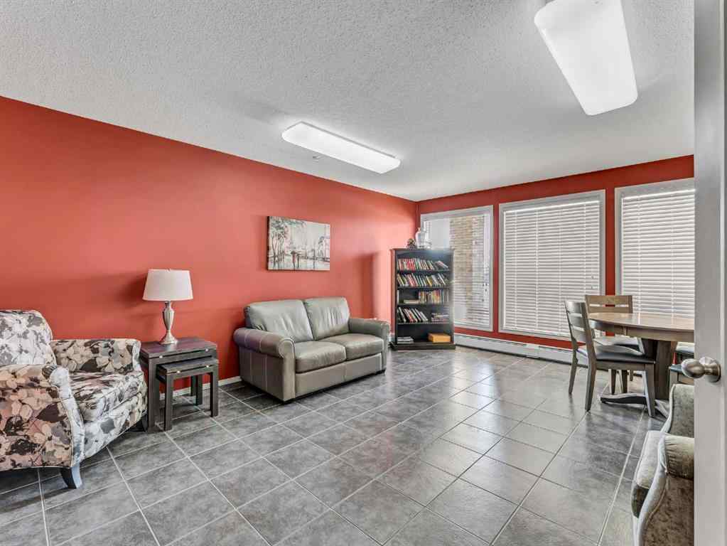 MLS® A2253913 - Unit #304 1648 Saamis Drive NW in Northwest Crescent Heights Medicine Hat, Residential