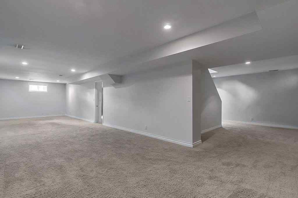 MLS® A2253918 - 41 Mackay Drive SW in Meadowlark Park Calgary, Residential