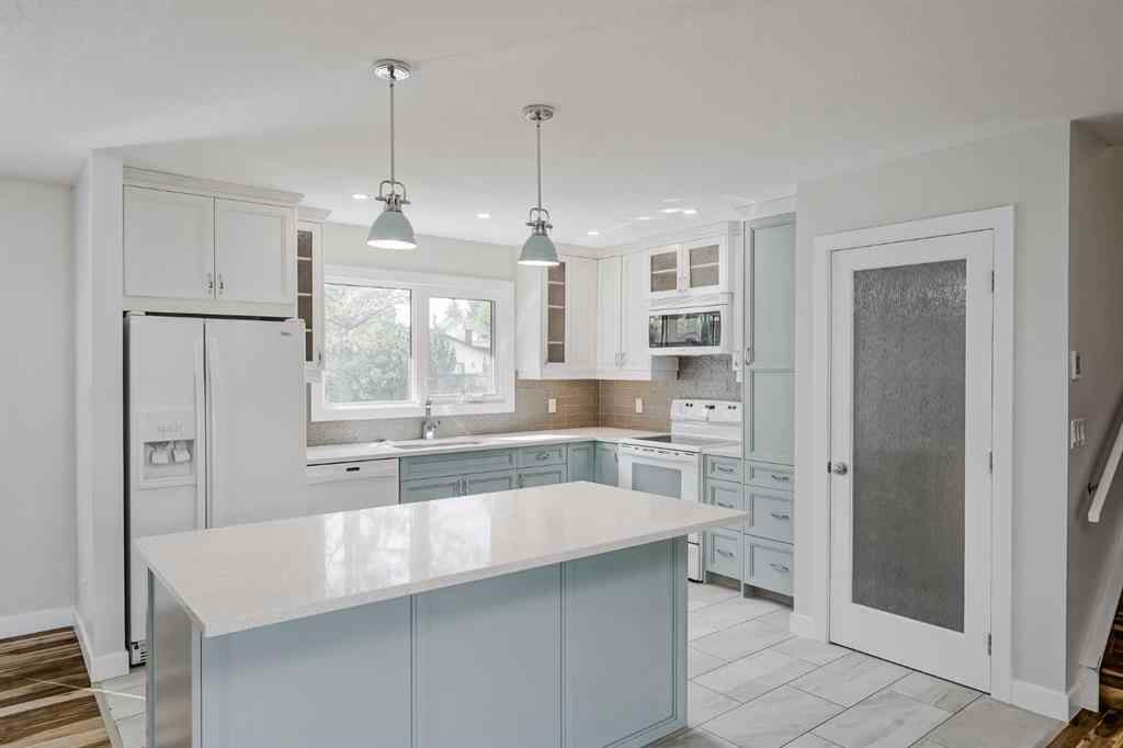 MLS® A2253929 - 7323 Silver Mead Road NW in Silver Springs Calgary, Residential