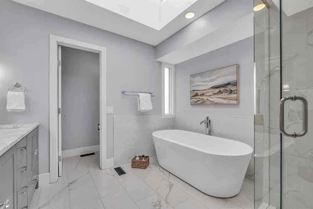 MLS® A2253930 - 129 Edgebrook Gardens NW in Edgemont Calgary, Residential