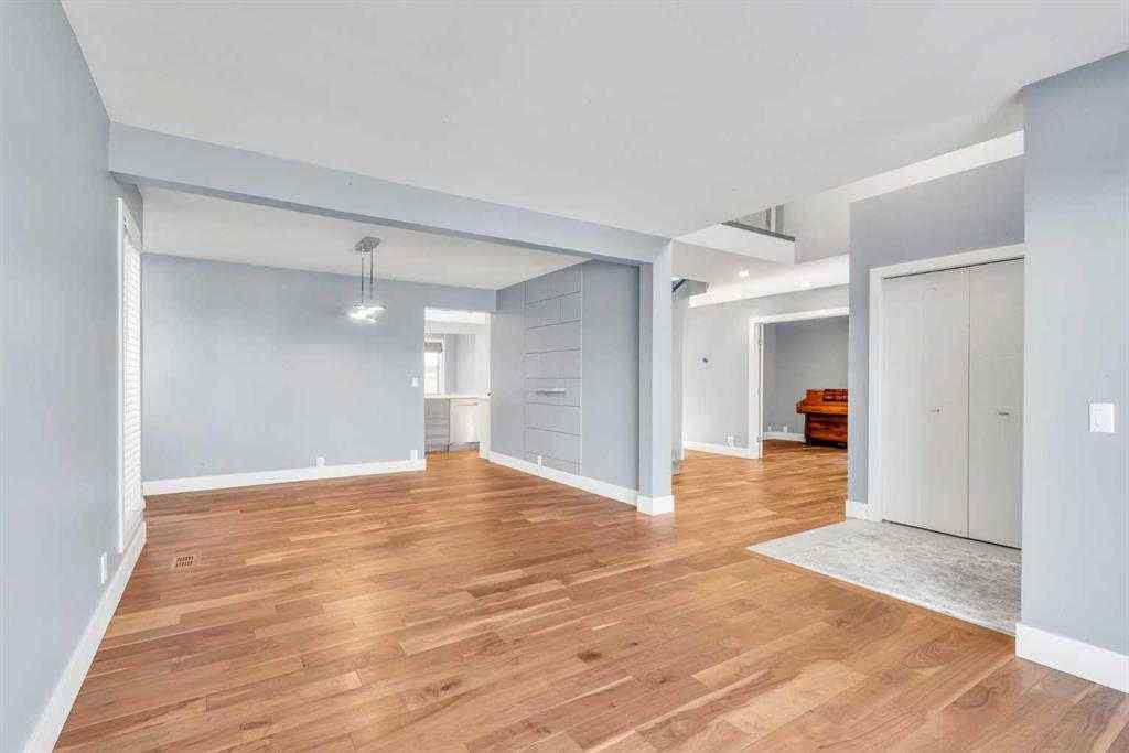 MLS® A2253930 - 129 Edgebrook Gardens NW in Edgemont Calgary, Residential