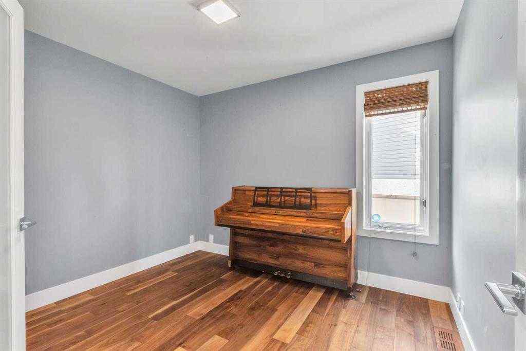 MLS® A2253930 - 129 Edgebrook Gardens NW in Edgemont Calgary, Residential