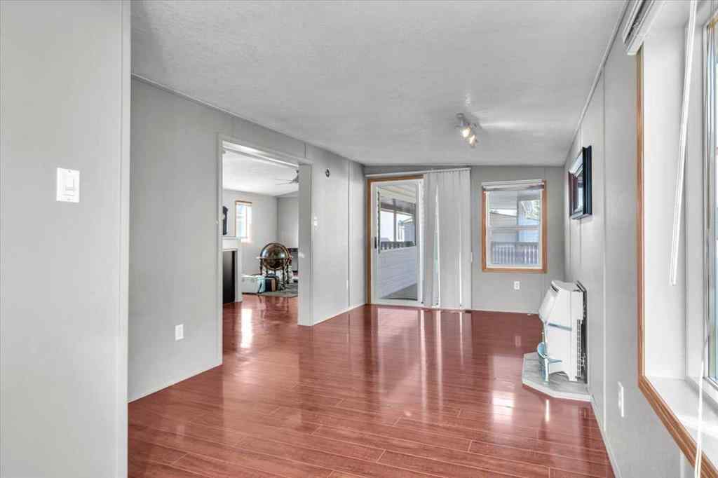 MLS® A2253934 - 294 Burroughs Circle NE in Montgomery Calgary, Mobile