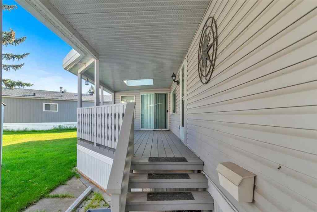 MLS® A2253934 - 294 Burroughs Circle NE in Montgomery Calgary, Mobile