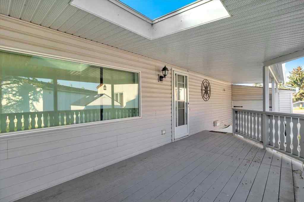 MLS® A2253934 - 294 Burroughs Circle NE in Montgomery Calgary, Mobile