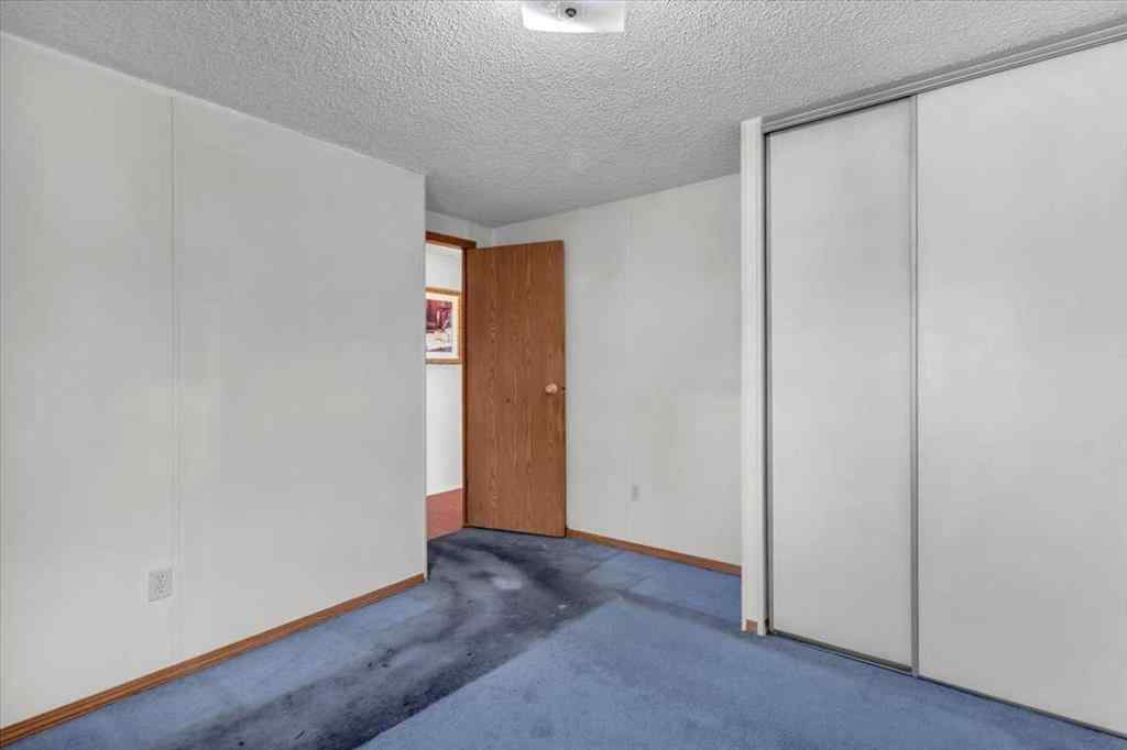 MLS® A2253934 - 294 Burroughs Circle NE in Montgomery Calgary, Mobile