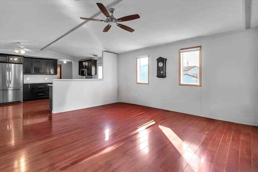 MLS® A2253934 - 294 Burroughs Circle NE in Montgomery Calgary, Mobile