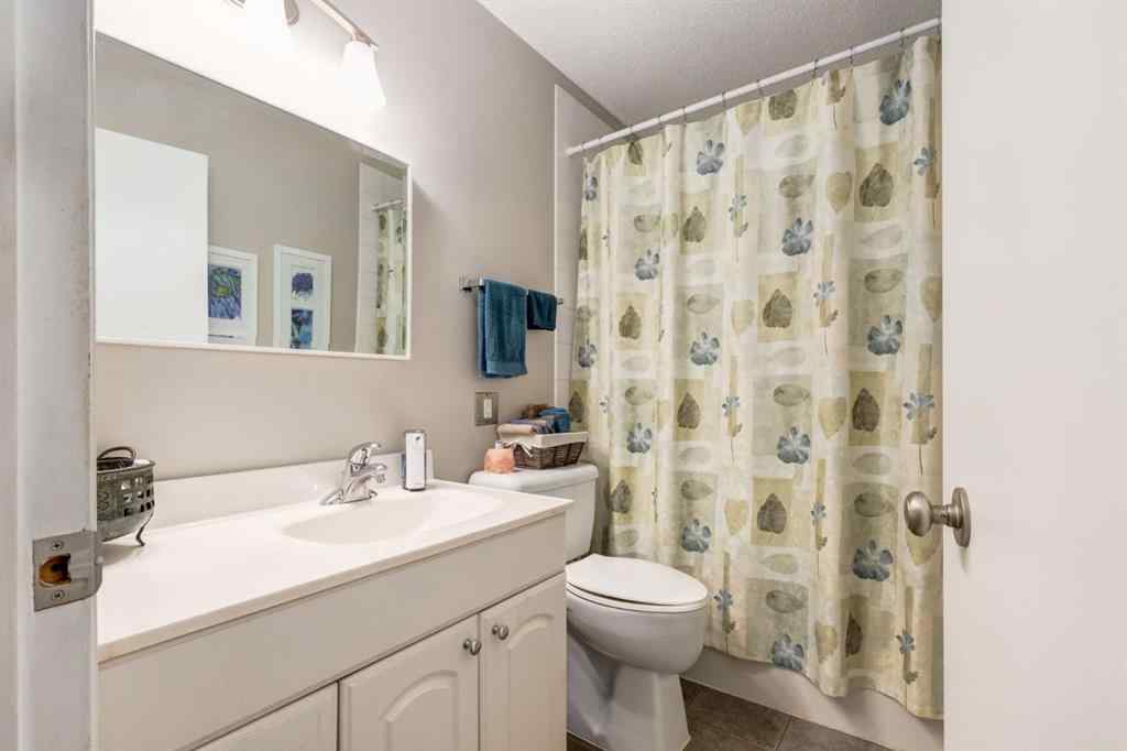 MLS® A2253935 - 11754 Canfield Road SW in Canyon Meadows Calgary, Residential