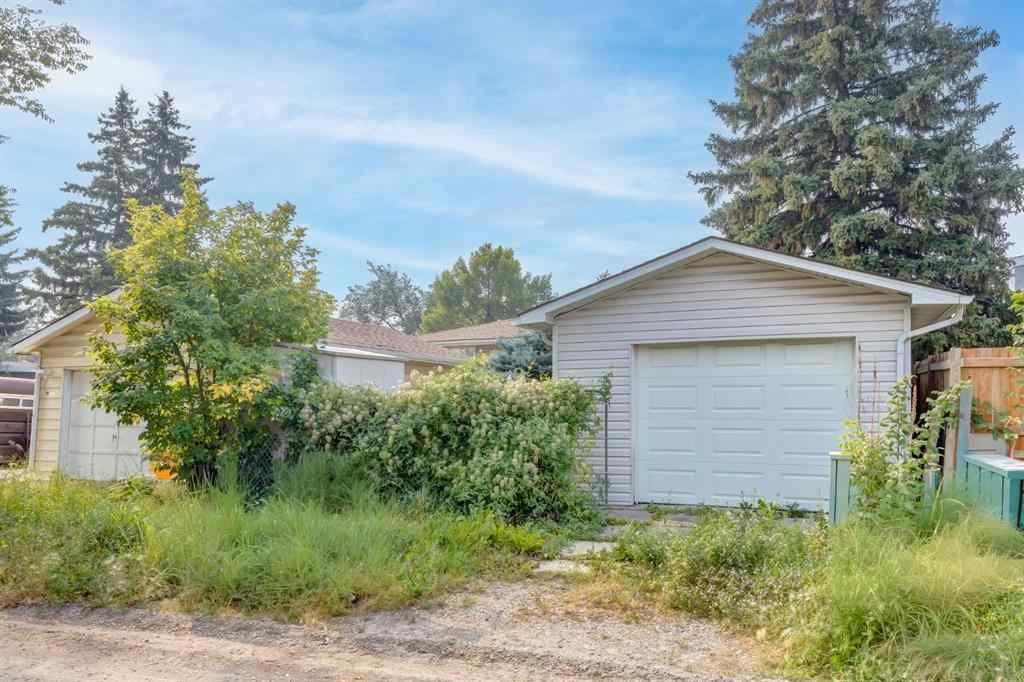 MLS® A2253935 - 11754 Canfield Road SW in Canyon Meadows Calgary, Residential