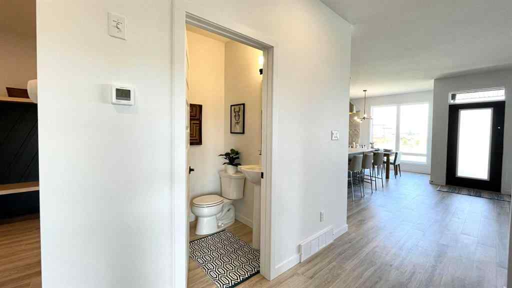 MLS® A2253938 - 401 Blackwolf Boulevard N in Blackwolf 2 Lethbridge, Residential