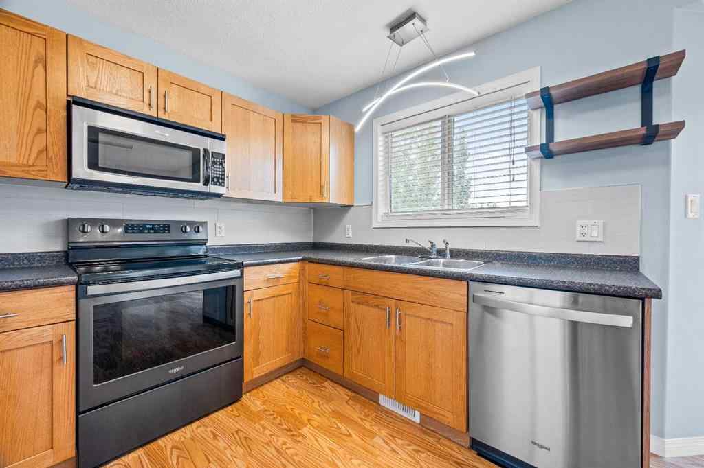 MLS® A2253942 - 4739 18 Street  in Wallacefield Lloydminster, Residential