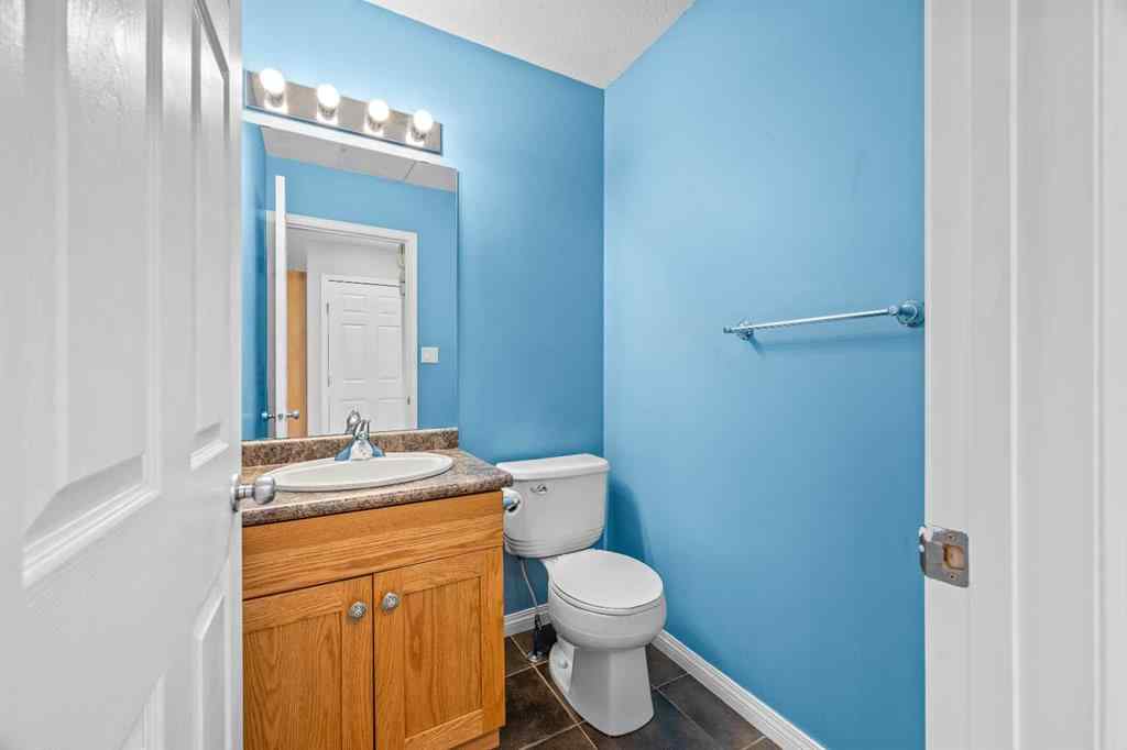 MLS® A2253942 - 4739 18 Street  in Wallacefield Lloydminster, Residential