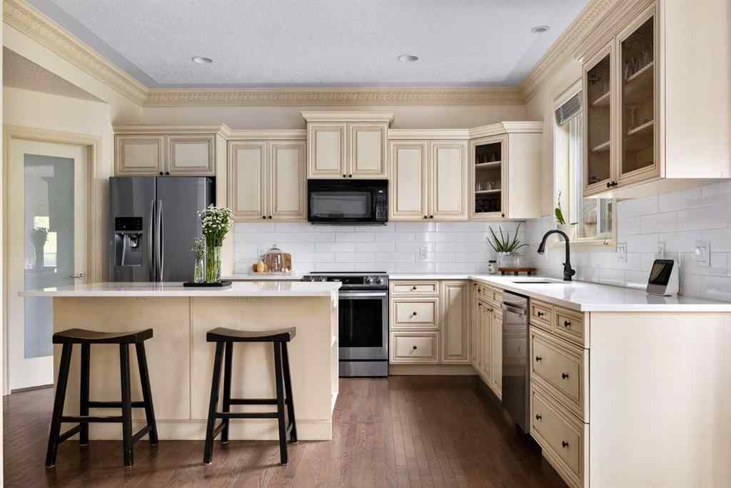 MLS® A2253946 - 181 Gleneagles View  in GlenEagles Cochrane, Residential