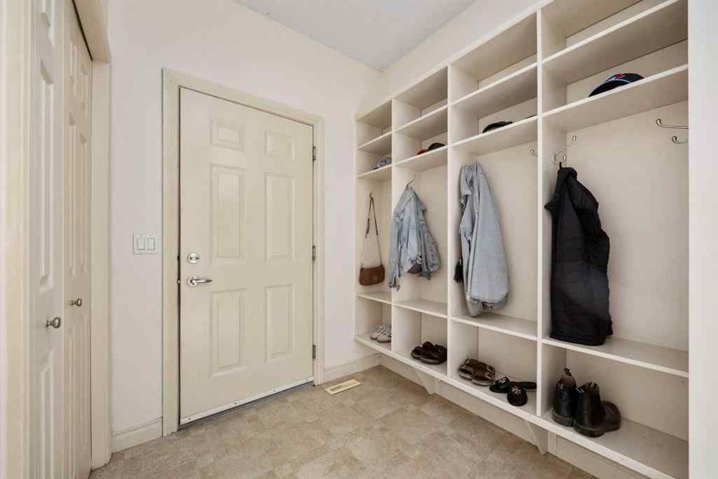 MLS® A2253946 - 181 Gleneagles View  in GlenEagles Cochrane, Residential