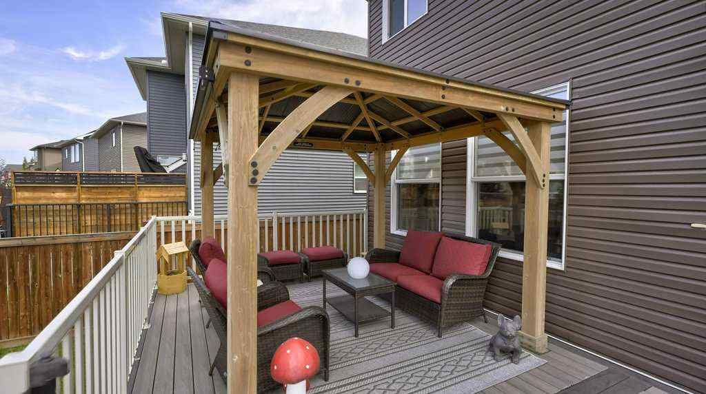 MLS® A2253950 - 145 Kinniburgh Gardens  in Kinniburgh North Chestermere, Residential